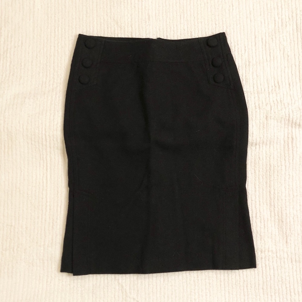 Tulle | Black Curvy Pencil Skirt